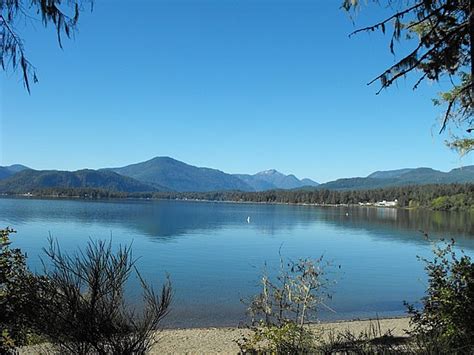 Sproat Lake Provincial Park | Cedarwood Lodge Bed and Breakfast Inn