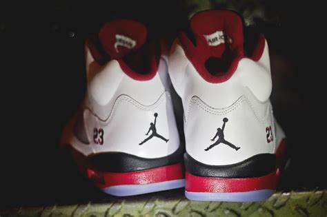 Air Jordan 5 Retro "Fire Red" Detailed Look - MASSES