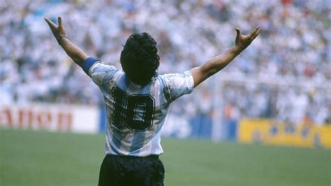 Argentine billionaire Eurnekian will erect a statue of Diego Maradona ...