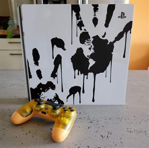 Hands On: PS4 Death Stranding Limited Edition Console - NotebookCheck.net News