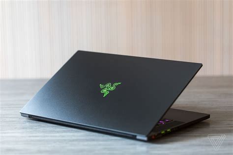 Razer Blade 15 Advanced review: the new hotness - TheVentureCation.com