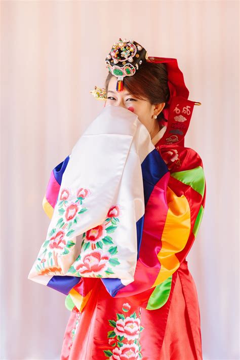 Traditional Korean Tea Ceremony Garb