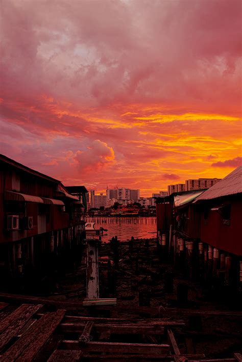 ITAP of the sunset at Chew Jetty Penang : r/itookapicture