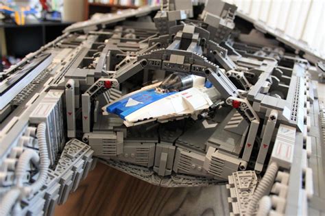 Guy Builds Amazing Lego Star Destroyer With Three-Level Interior (20) » TwistedSifter