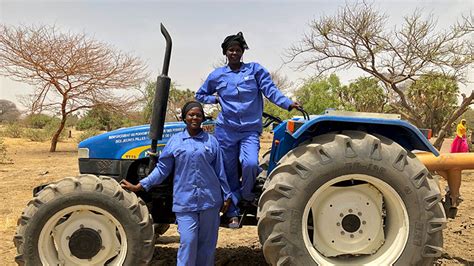 Female Tractor Drivers and Electricians in Chad Disrupt the Status Quo