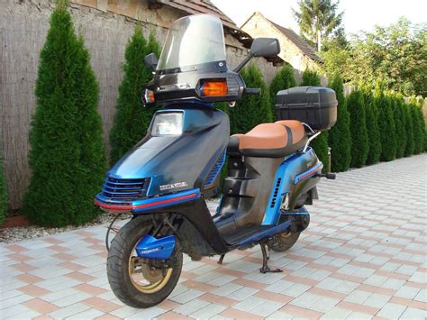 honda elite 250 custom | Honda CH250 1986 - Baloo73 | Scooter, Honda ...