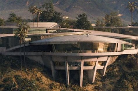 13 Extravagant Movie Houses You Wish You Could Live In | Malibu mansion ...