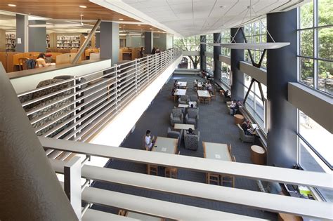 American River College Library | Lionakis