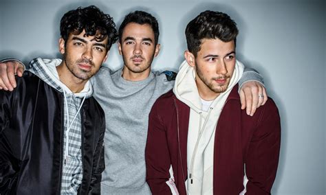 Jonas Brothers Comeback Single ‘Sucker’ Debuts At No.1 | uDiscover