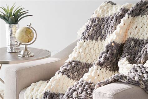 Bernat Blanket Big Ball Yarn | JOANN | Chunky crochet blanket, Crochet patterns free blanket ...