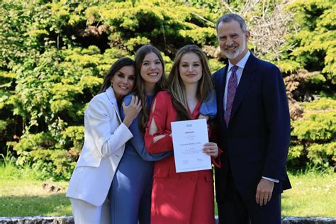 Spain Royal Family: Princess Leonor graduates from college in Wales