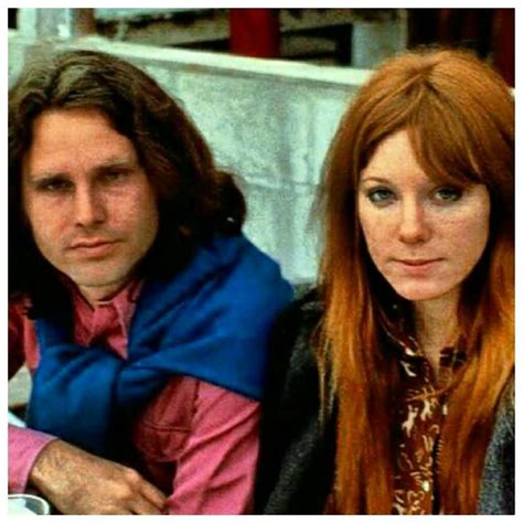 Some Rare Pictures Of Jim Morrison with Girlfriend Pamela Courson 06 | QuotesBae