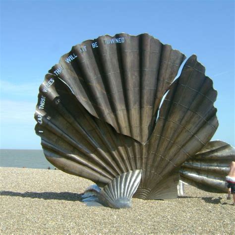 Maggie Hambling sculpture, Suffolk Maggi Hambling, Summer Homework, Seaside Art, British Artists ...