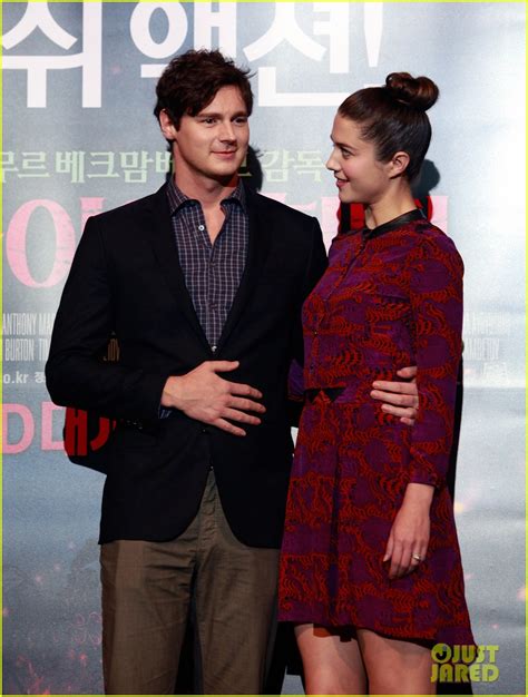 Benjamin Walker: 'Abraham Lincoln' Seoul Premiere!: Photo 2703108 | Mary Elizabeth Winstead ...