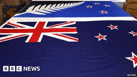 New Zealand flag referendum enters final stage - BBC News