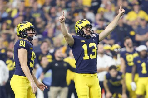 Jake Moody sets Michigan field-goal record in Fiesta Bowl - mlive.com