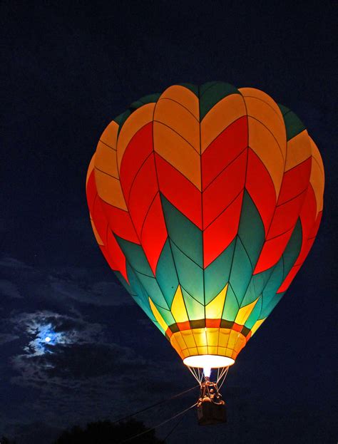 Huff 'n Puff Balloon Glow: Topeka, Kansas | A blow glows alo… | Flickr