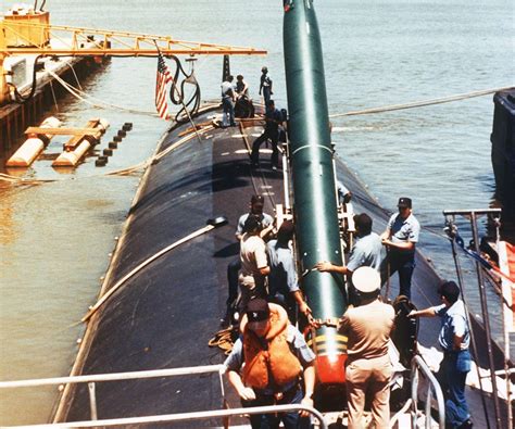 Mark 48 torpedo being loaded aboard : r/submarines