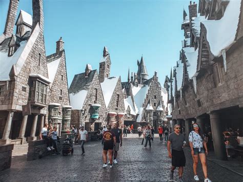 Ultimate Guide: Wizarding World of Harry Potter (LA) | Books and Bao