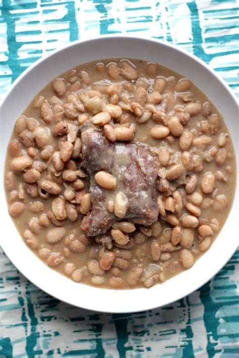 Pinto Beans With Ham Hocks Recipe | The Hungry Hutch