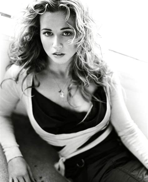 Linda Cardellini | Celebrities female, Linda, Women