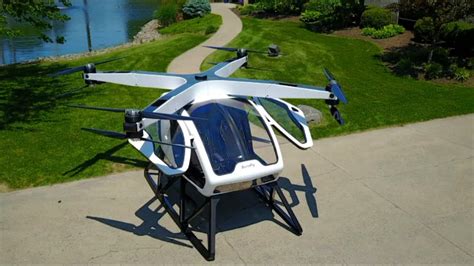 Huge Two-Seater "Drone" Aims To Reinvent The Helicopter | Workhorse | BOOM - YouTube