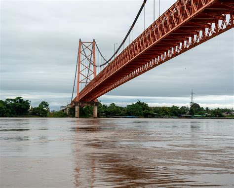 Puente Billinghurst, Puerto Maldonado, Peru [2750x2211] : r/bridgeporn