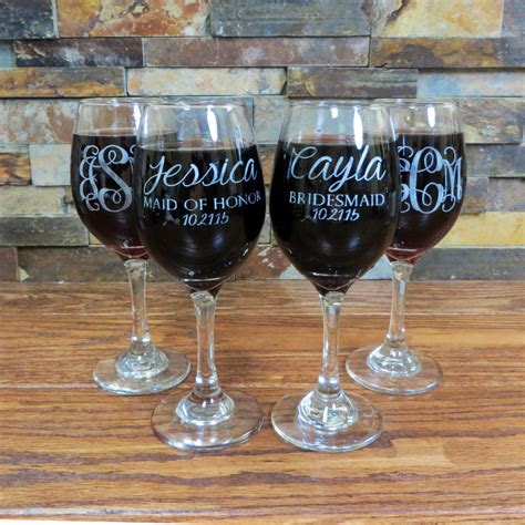 Set of 2 Personalized Wine Glasses – donebetter