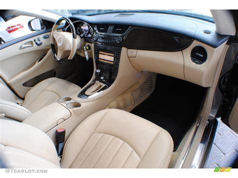 2009 Mercedes-Benz CLS 550 interior Photo #69042840 | GTCarLot.com