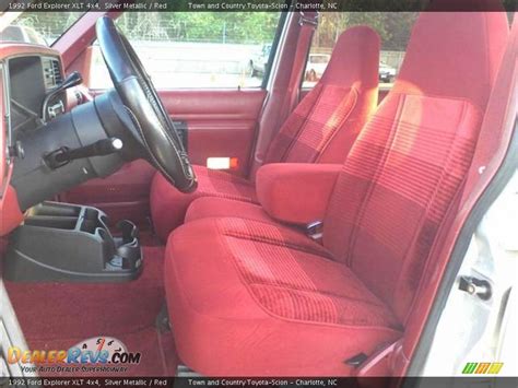 Red Interior - 1992 Ford Explorer XLT 4x4 Photo #6 | DealerRevs.com