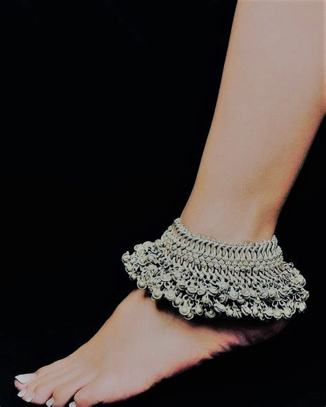 16 Silver Anklets Designs for Brides to Add to Your Bridal Tijori!