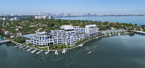 The Ritz-Carlton, South Beach Miami 5-star Hotel - Mokaimiami Review