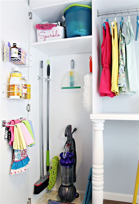 Organized Cleaning Cabinet | Cleaning cabinets, Cleaning supplies organization, Organization ...