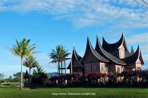 Tentang Rumah Gadang, Rumah Adat Sumatera Barat | SUPERLIVE