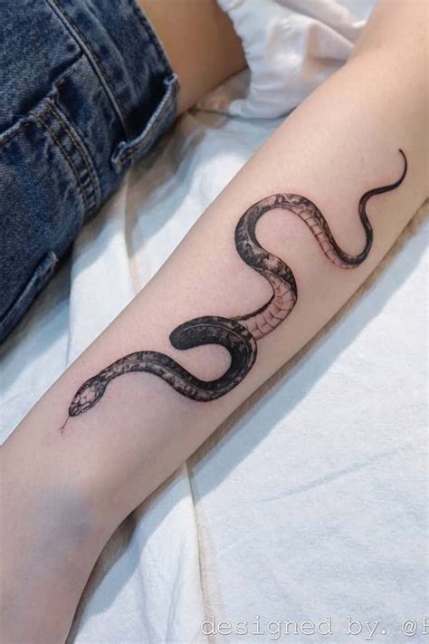 Top 52+ black and white snake tattoo - in.cdgdbentre