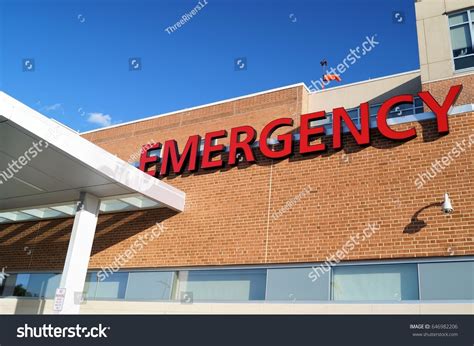 Hospital Emergency Room Sign Red Emergency Stock Photo 646982206 | Shutterstock