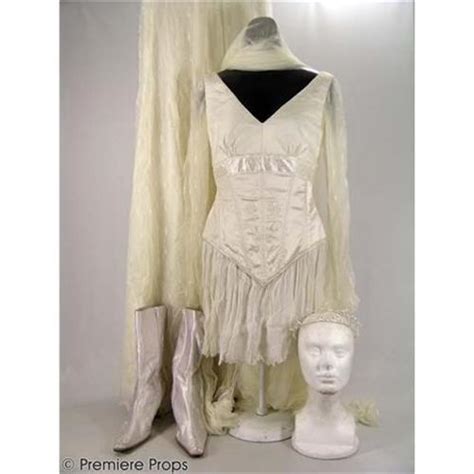 ELLA ENCHANTED Ella's (A. Hathaway) Hero MOVIE COSTUMES