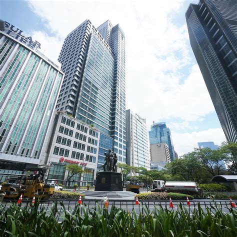 AYALA CENTER (Makati) - All You Need to Know BEFORE You Go