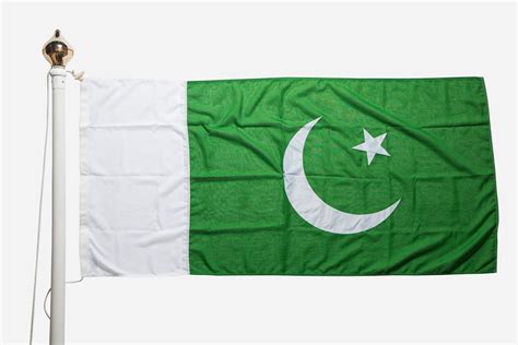 Pakistan National Flag | History & Facts | Flagmakers