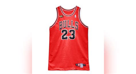 Michael Jordan NBA Finals jersey hits auction block | Fox Business