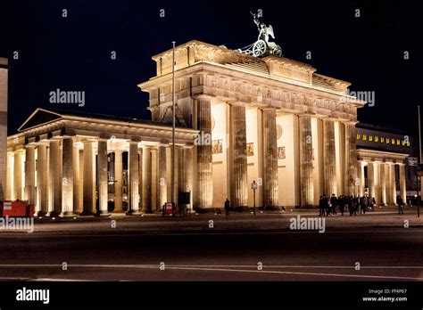 Brandenburg gate at night in Berlin, Germany Stock Photo - Alamy