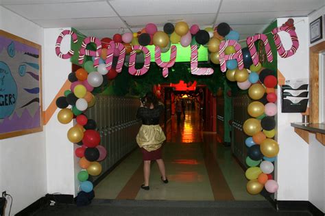 Hallway decorating Picture 3 | candyland hallway | Pinterest | Hallways ...