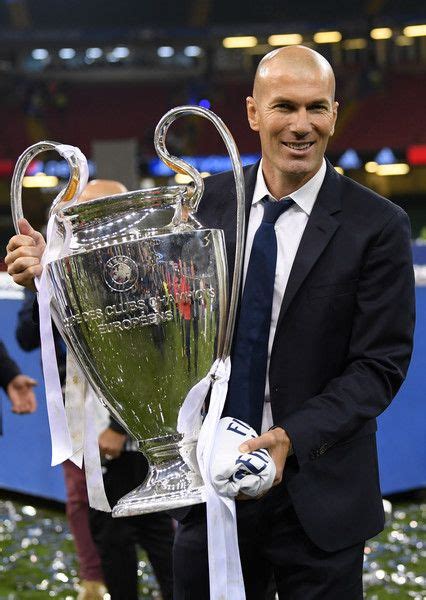 Zidane Trophies As Manager : Zidane Lays Down Demands To Take Chelsea ...