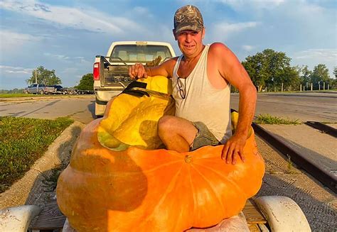 Nebraska man tries for world record in pumpkin sailing - ABC News