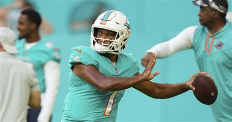 Tua Tagovailoa Named Dolphins Captain After 'Resounding' Support from ...