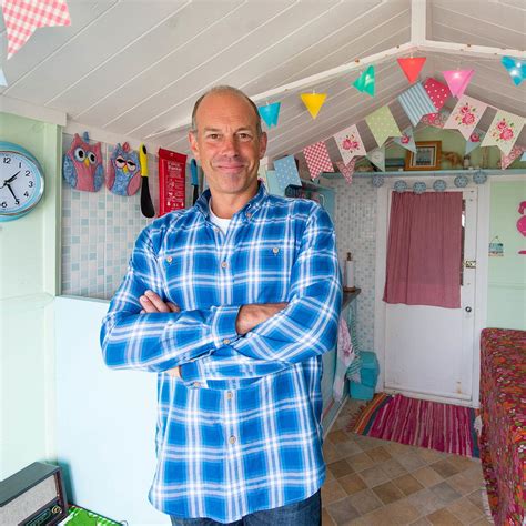 Phil Spencer house viewing tips as heard in his MoveIQ podcast | Ideal Home