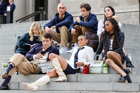 Gossip Girl Reboot Cast Poses on Iconic Met Steps in First Look Photos