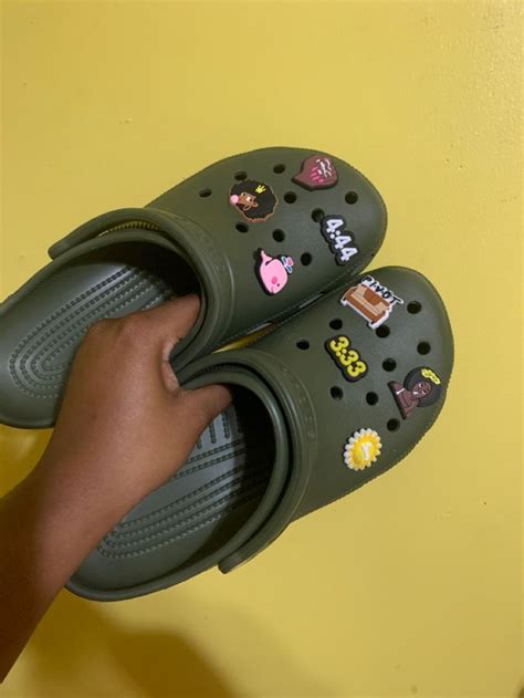 Army green crocs💕💕 | Crocs fashion, Crocs aesthetic, Crocs shoes