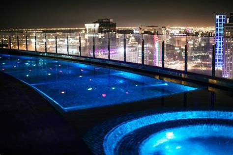 Andaz Capital Gate, Abu Dhabi Pool Pictures & Reviews - Tripadvisor