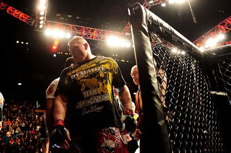 Alistair Overeem def. Brock Lesnar at UFC 141: Best photos | MMA Junkie